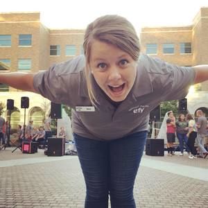 Meet your Posher, Sara